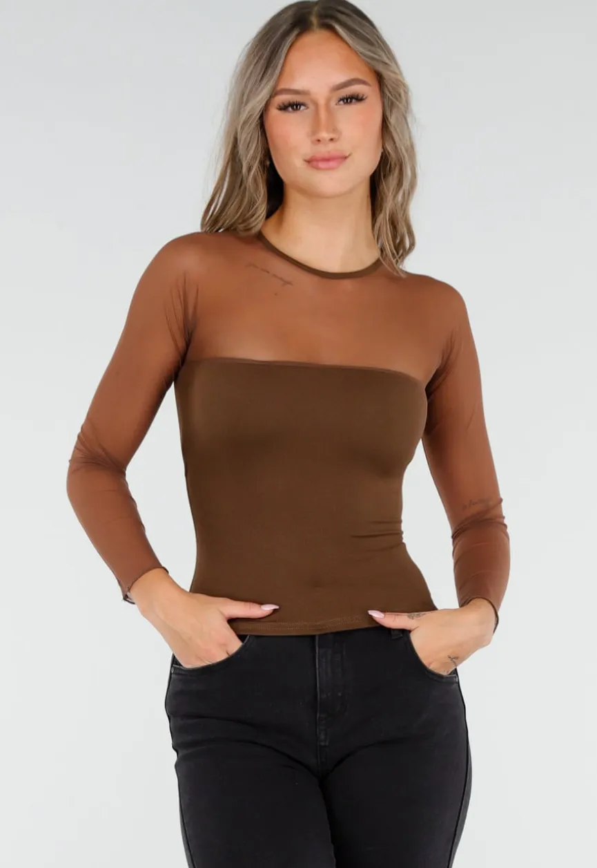 Bruine Mesh Top met Lange Mouwen en Ingebouwde Pads