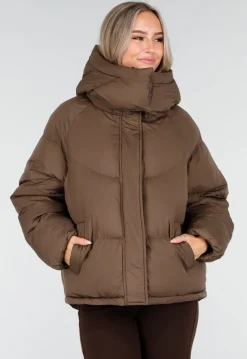 Bruine Puffer Jas met Hoge Kraag en Capuchon