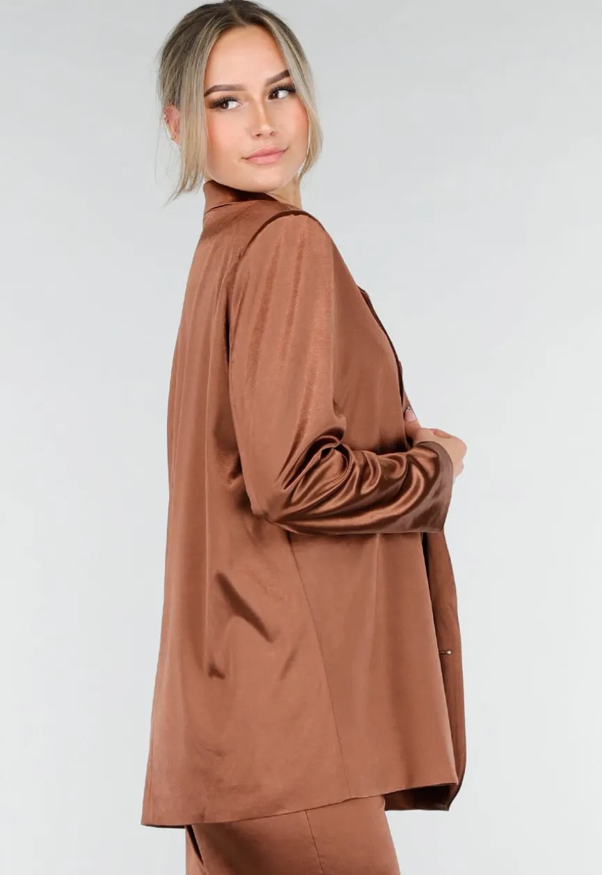Bruine Satijnlook Blazer met Licht Getailleerde Pasvorm en Dubbele Knopen