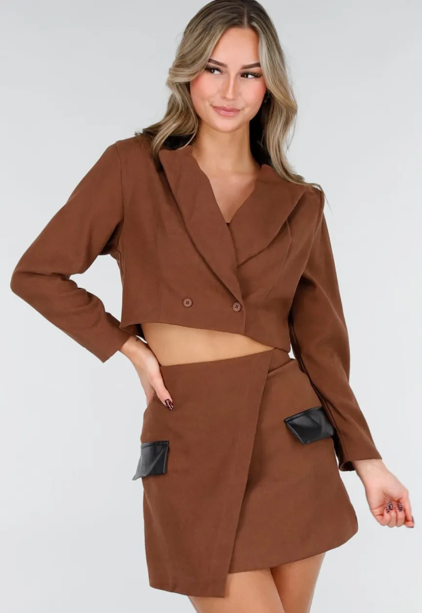 Bruine Set met Rok en Blazer met Lederlookdetails