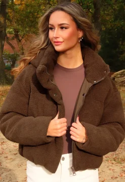 Bruine Teddy Puffer Jas met Hoge Kraag en Capuchon