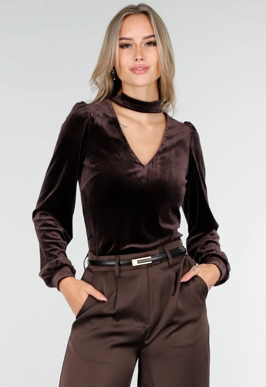 Bruine Velours Top met Cut-Out Halslijn en Lange Mouwen