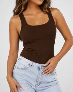 Bruin Rib Hemdje met Stretch en Brede Bandjes