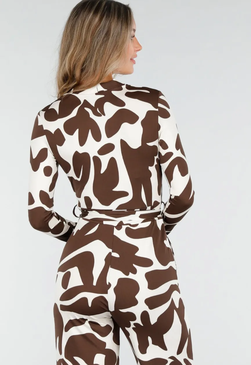 Bruin-Witte Stretch Jumpsuit met Overslag en Ceintuur