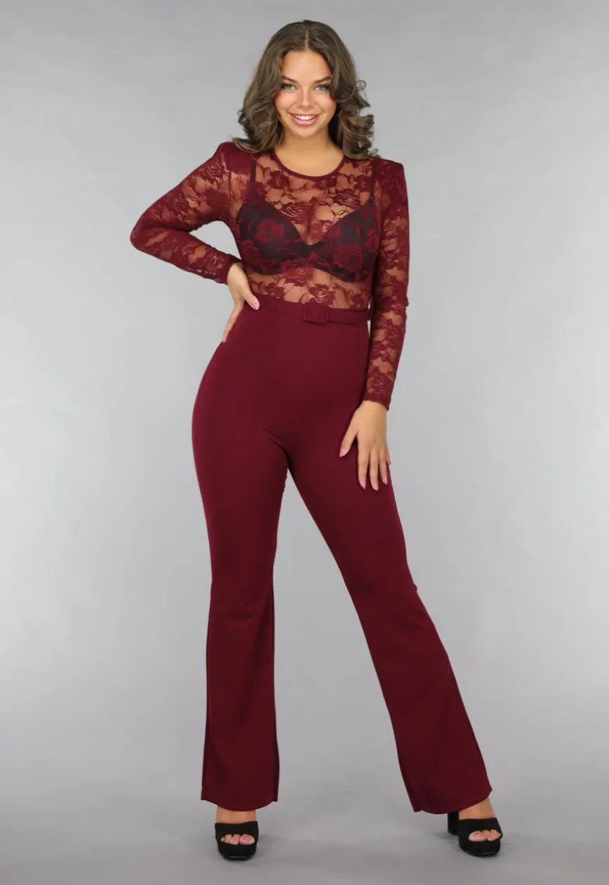 Burgundy Jumpsuit met Kanten Details
