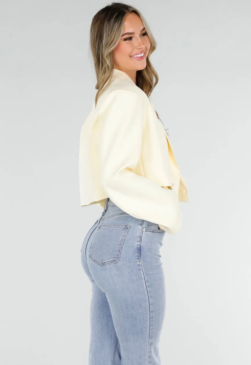 Butter Yellow Cropped Blazer met Gouden Strass Knopen