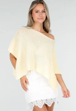 Butter Yellow Gebreide Poncho Trui met Wijde Pasvorm