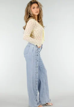 Butter Yellow Kanten Blouse met Lange Mouwen en Ruffle Detail