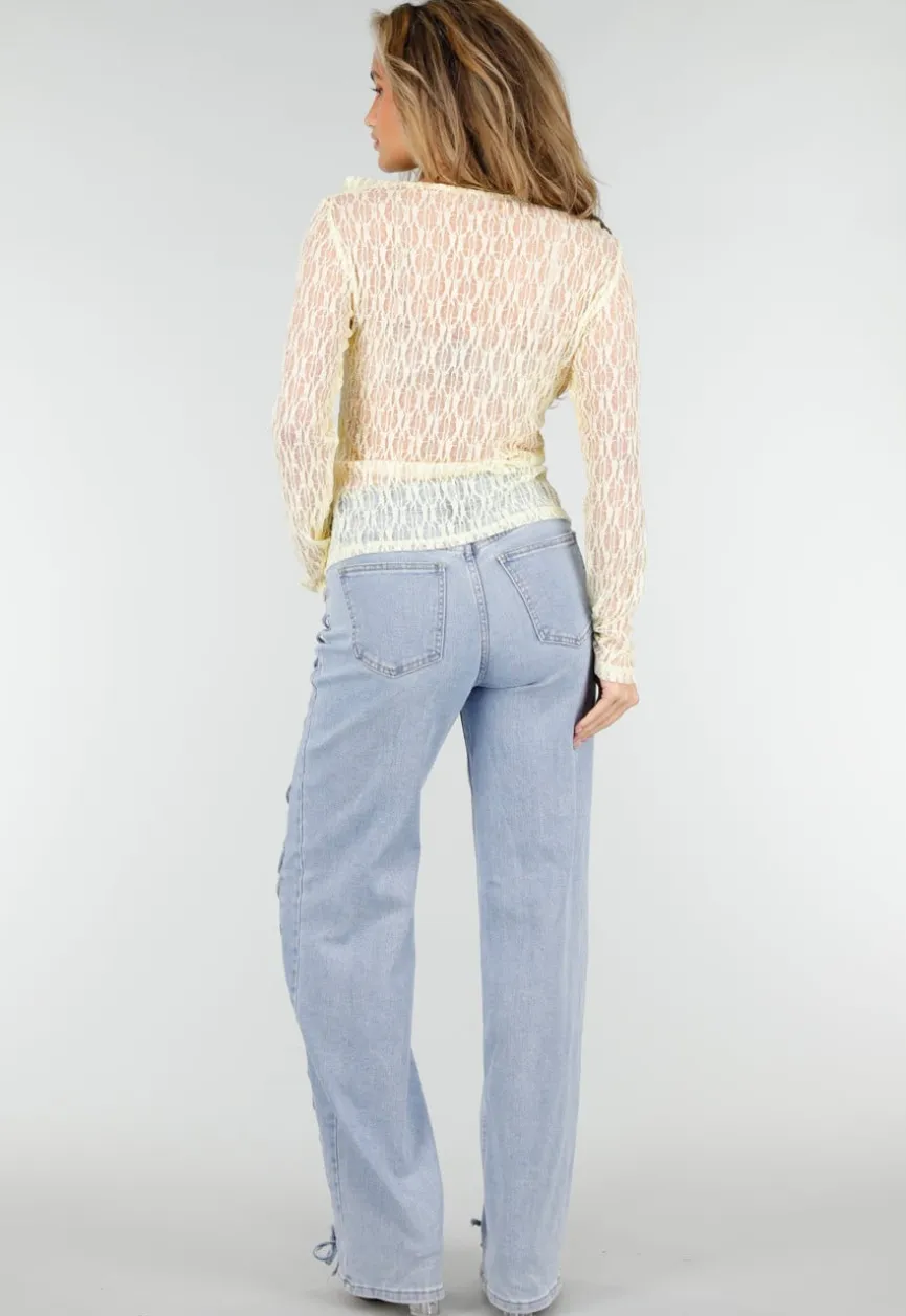 Butter Yellow Kanten Blouse met Lange Mouwen en Ruffle Detail
