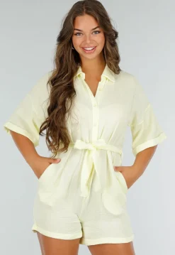 Butter Yellow Katoenen Playsuit met Knoopsluiting en Zakken