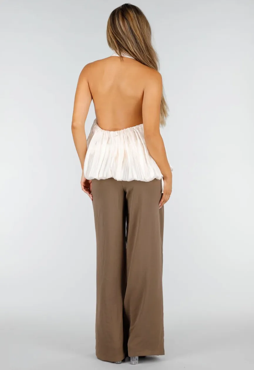 Champagne Plissé Halter Top met Hoge Hals en Open Rug