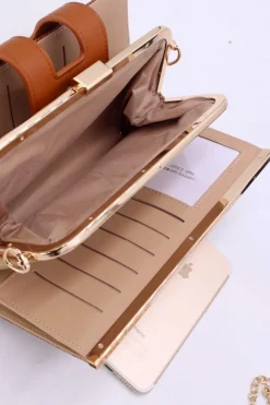Cognackleurige Gevlochten Clutch van Imitatieleer met Gouden Schouderketting