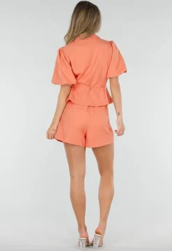 Coral Blazer met Reverskraag en Korte Pofmouwen