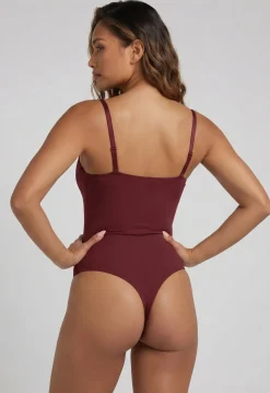 Corrigerend Stringbody Bordeaux met Verstelbare Bandjes
