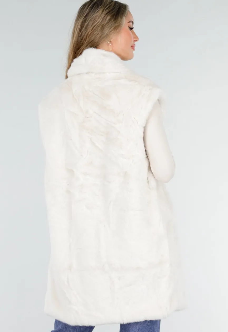 Crèmekleurige Faux Fur Bodywarmer met Ceintuur