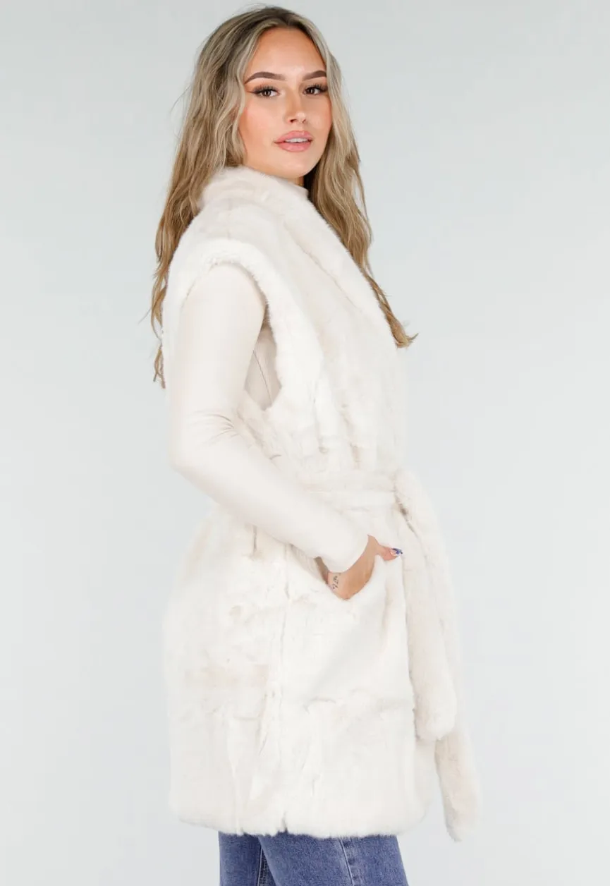 Crèmekleurige Faux Fur Bodywarmer met Ceintuur