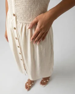 Crème Maxi Jurk met Smokwerk, Knopen en Strikbandjes