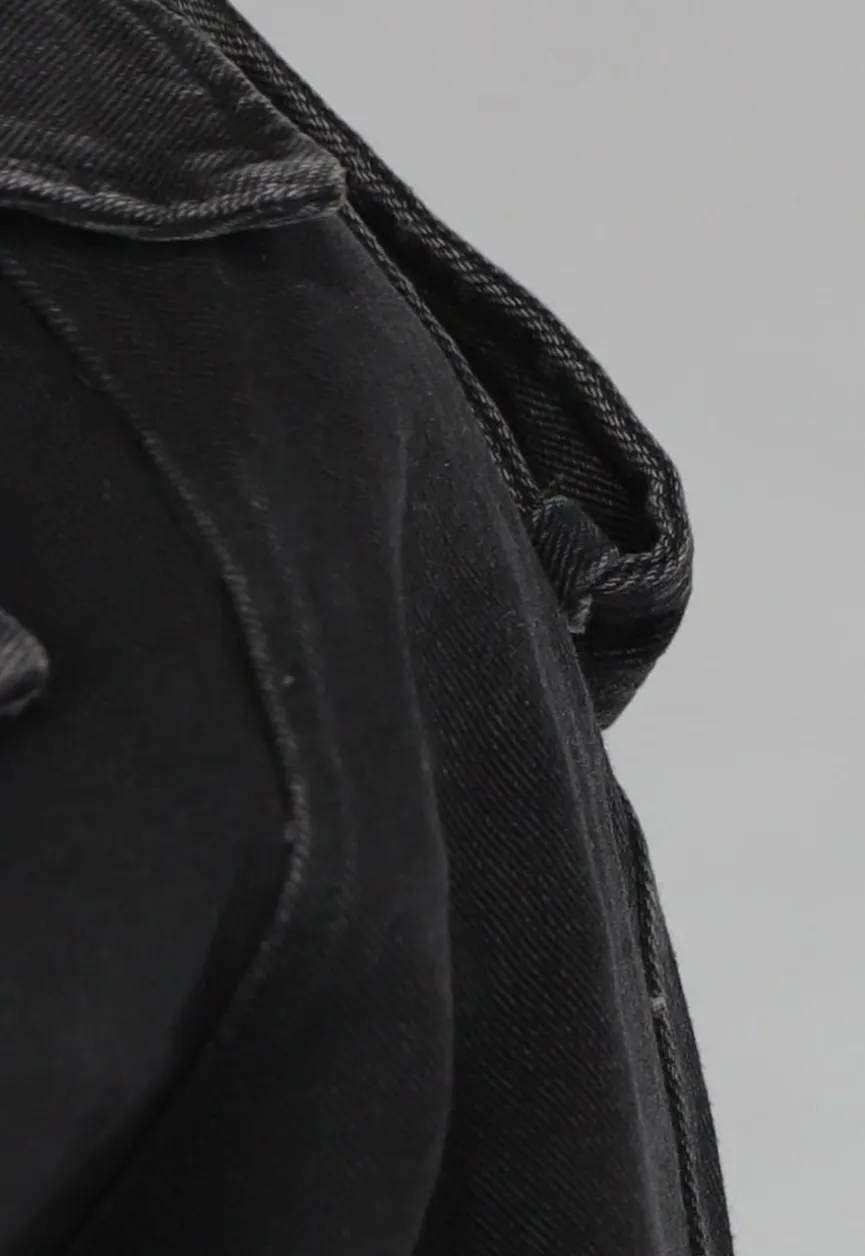 Cropped Zwarte Denim Jas met Gespdetails