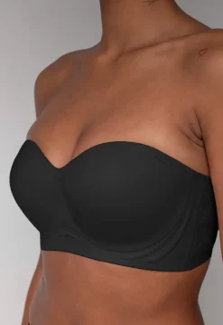 De Perfecte Strapless BH in Zwart