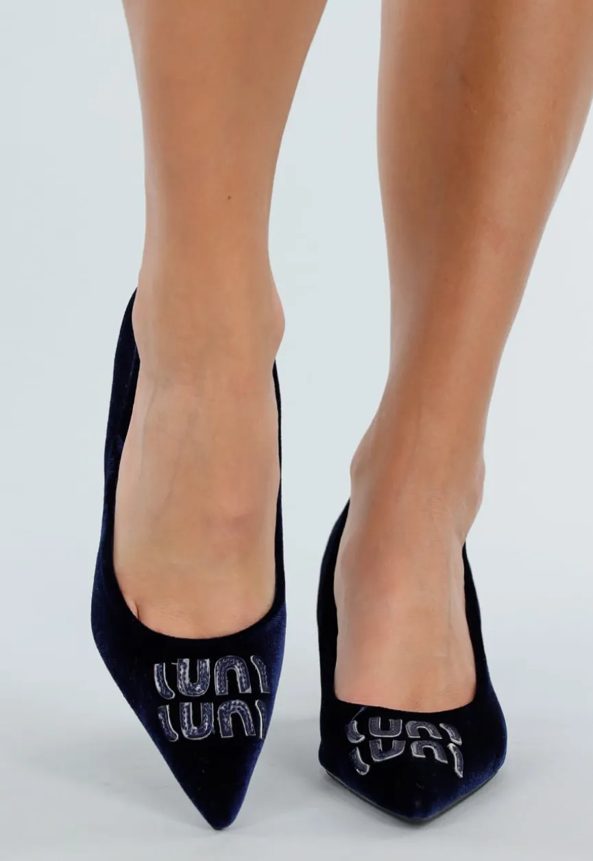 Donkerblauwe Velvet Pumps met Slanke Hak