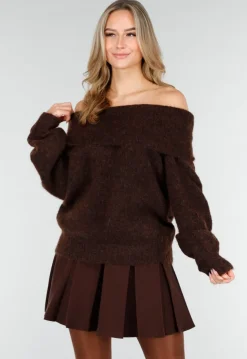 Donkerbruine Gebreide Off Shoulder Trui met Wol en Losse Pasvorm