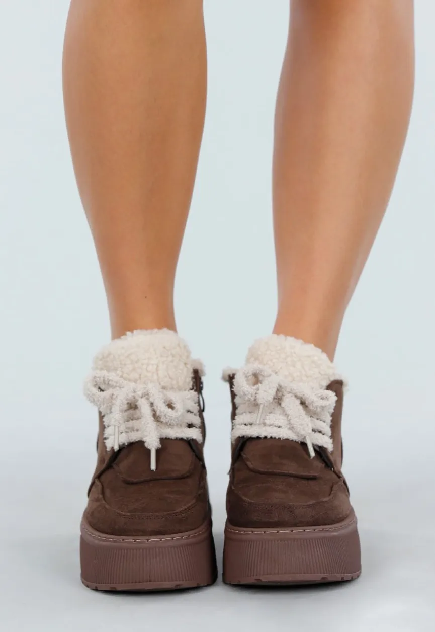 Donkerbruine Suède Sneakers met Plateauzool En Warme Voering