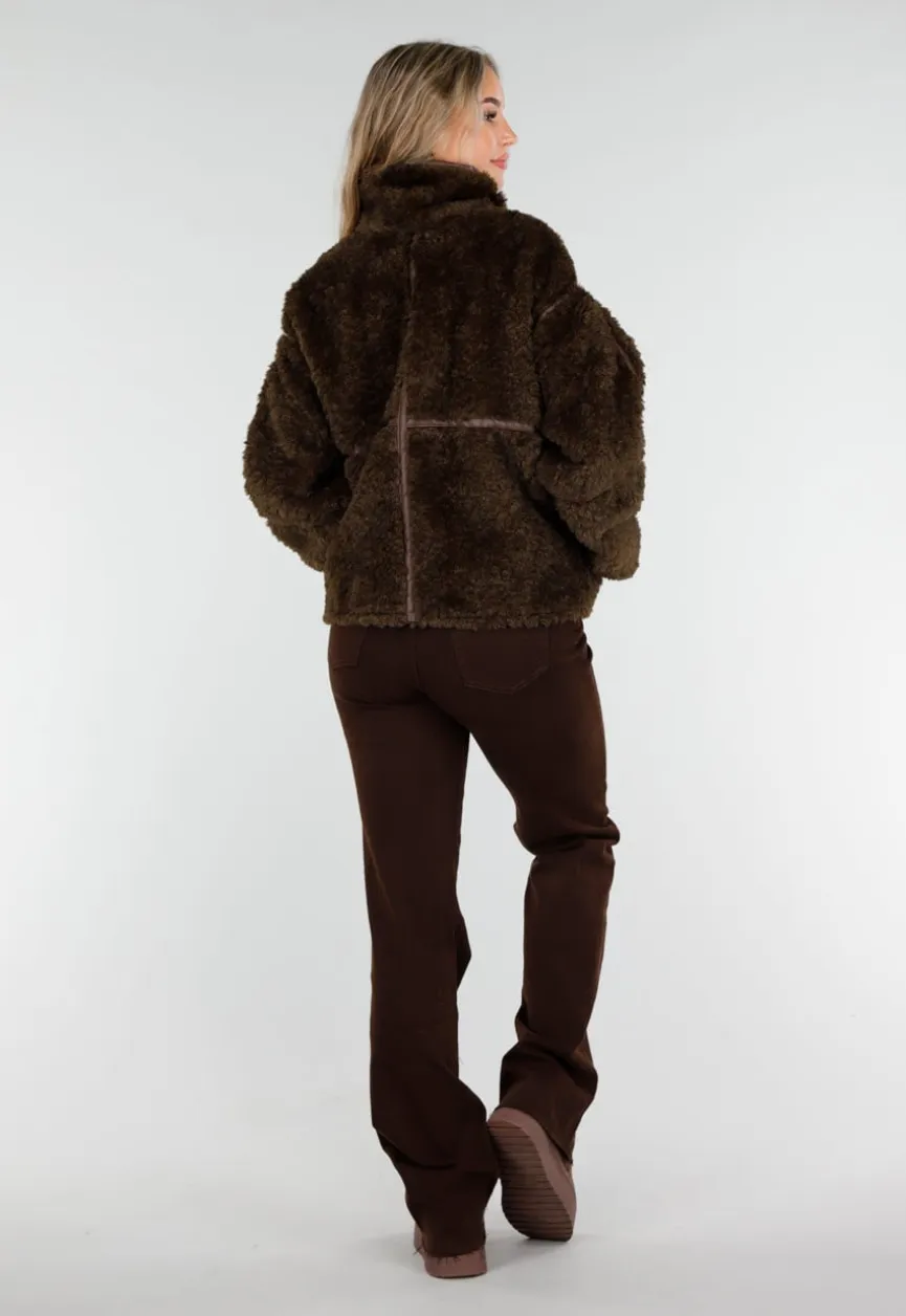 Donkerbruine Teddy Jas met Knoopsluiting
