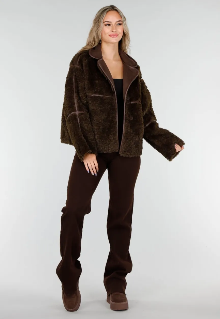 Donkerbruine Teddy Jas met Knoopsluiting