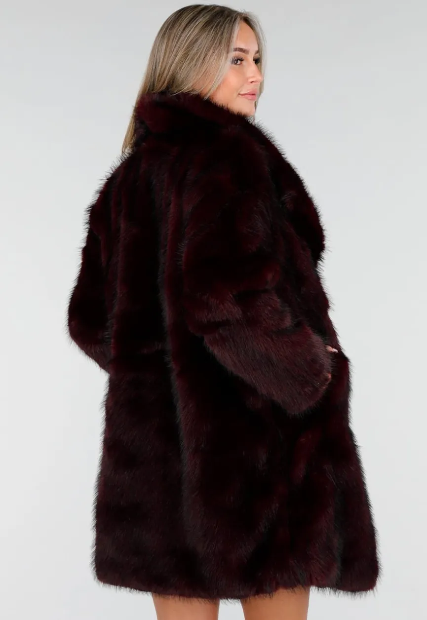 Donkerrode Faux Fur Jas met Brede Reverskraag
