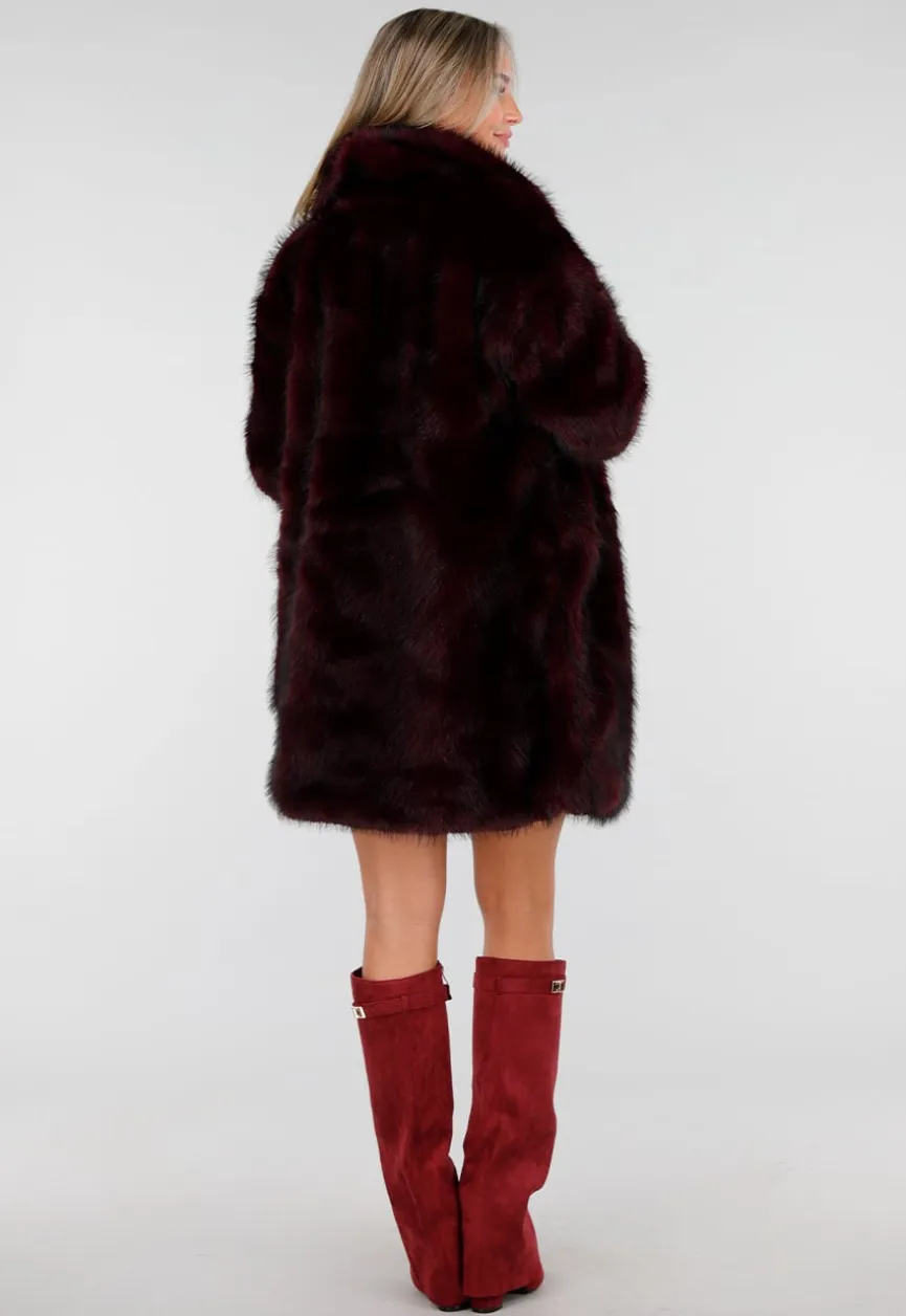 Donkerrode Faux Fur Jas met Brede Reverskraag