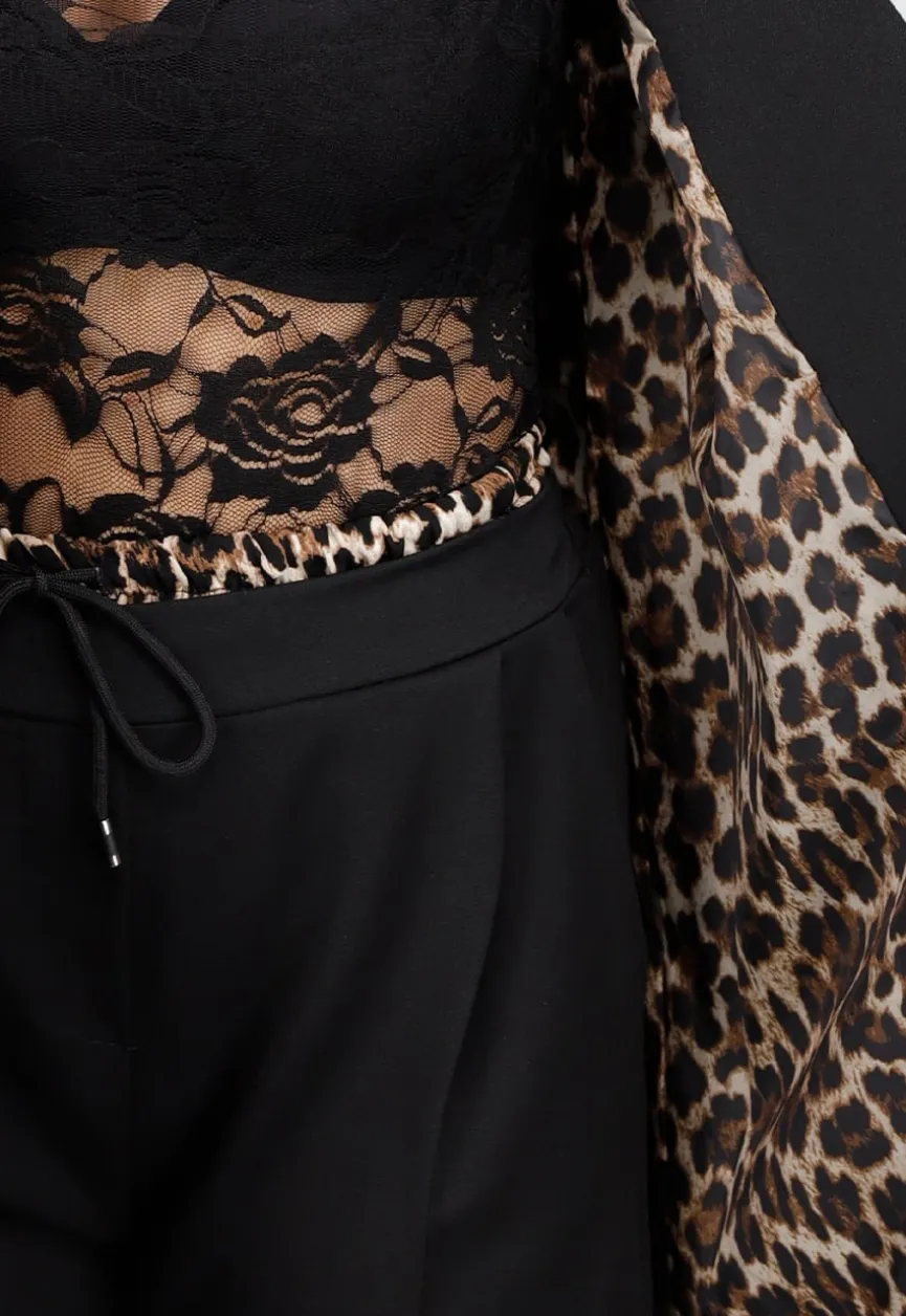 Elegant Zwart Pak met Leopardprint Accenten