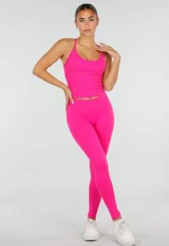 Fuchsia Sportset met Halter Top, Legging, Uitneembare Pads en Scrunchdetail