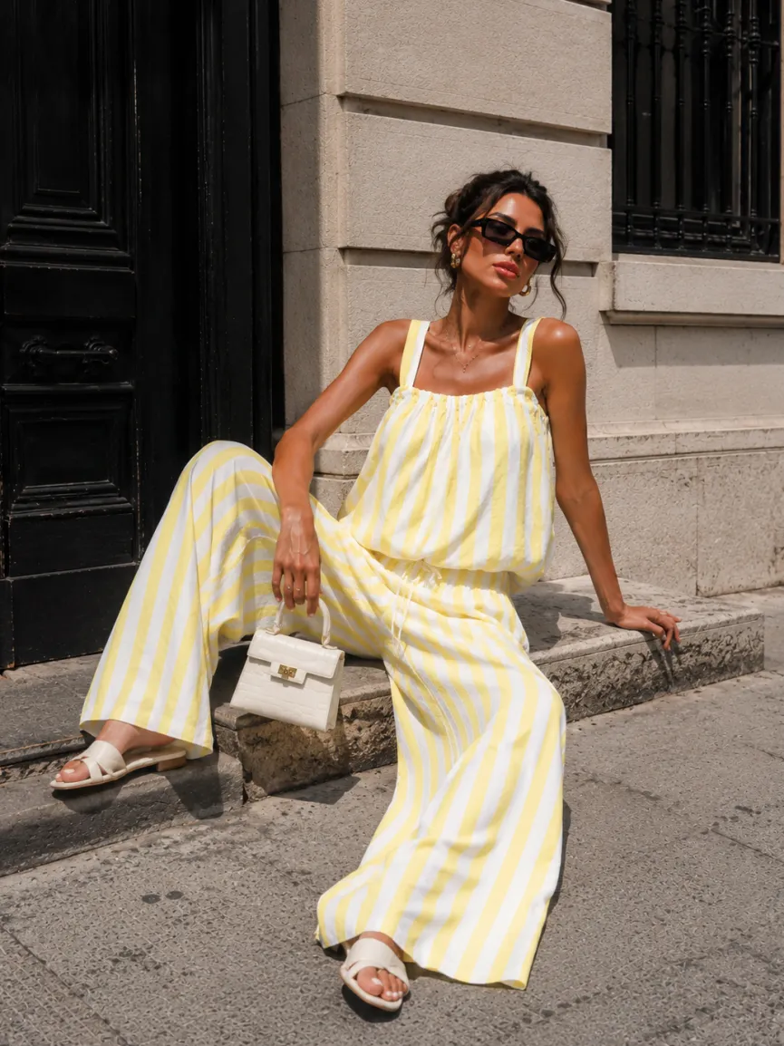 Geel Witte Gestreepte Two Piece Set met Mouwloze Top en Wide Leg Broek