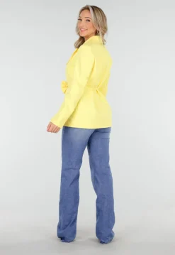 Gele Blazer met Ceintuur en Bloemdetail in Taille