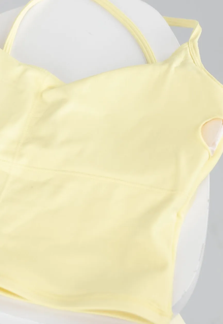 Gele Crop Top met Pads en Gekruiste Bandjes