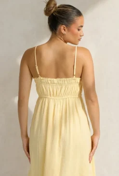 Gele Mousseline Maxi Jurk met Spaghettibandjes en Smokdetail