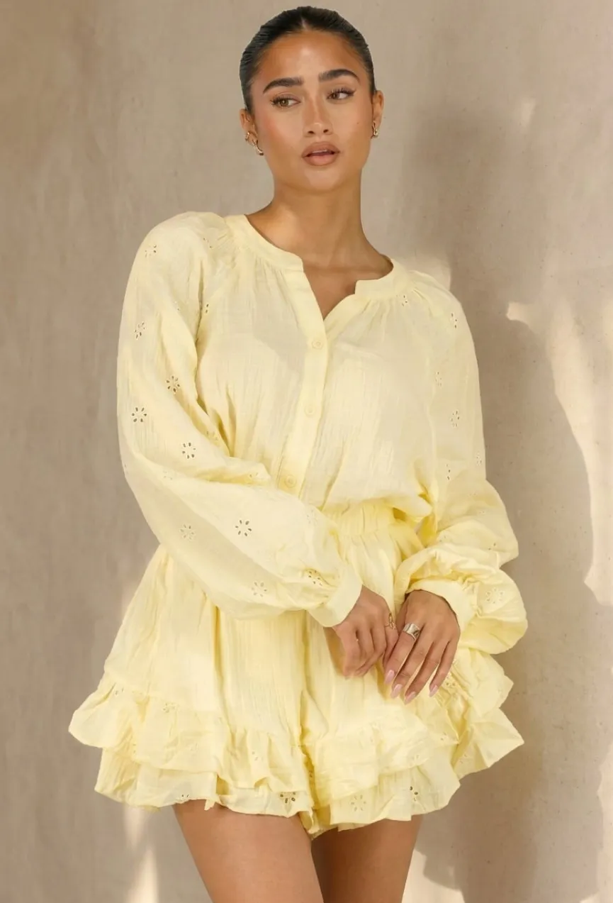 Gele Mousseline Playsuit met Broderie Details en Volants