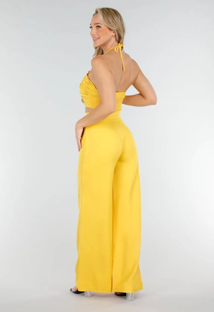 Gele Set met Halter Crop Top en Wijde High Waist Broek