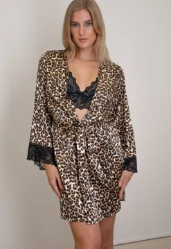 Glanszijde Leopard Print Kimono met Tailleband