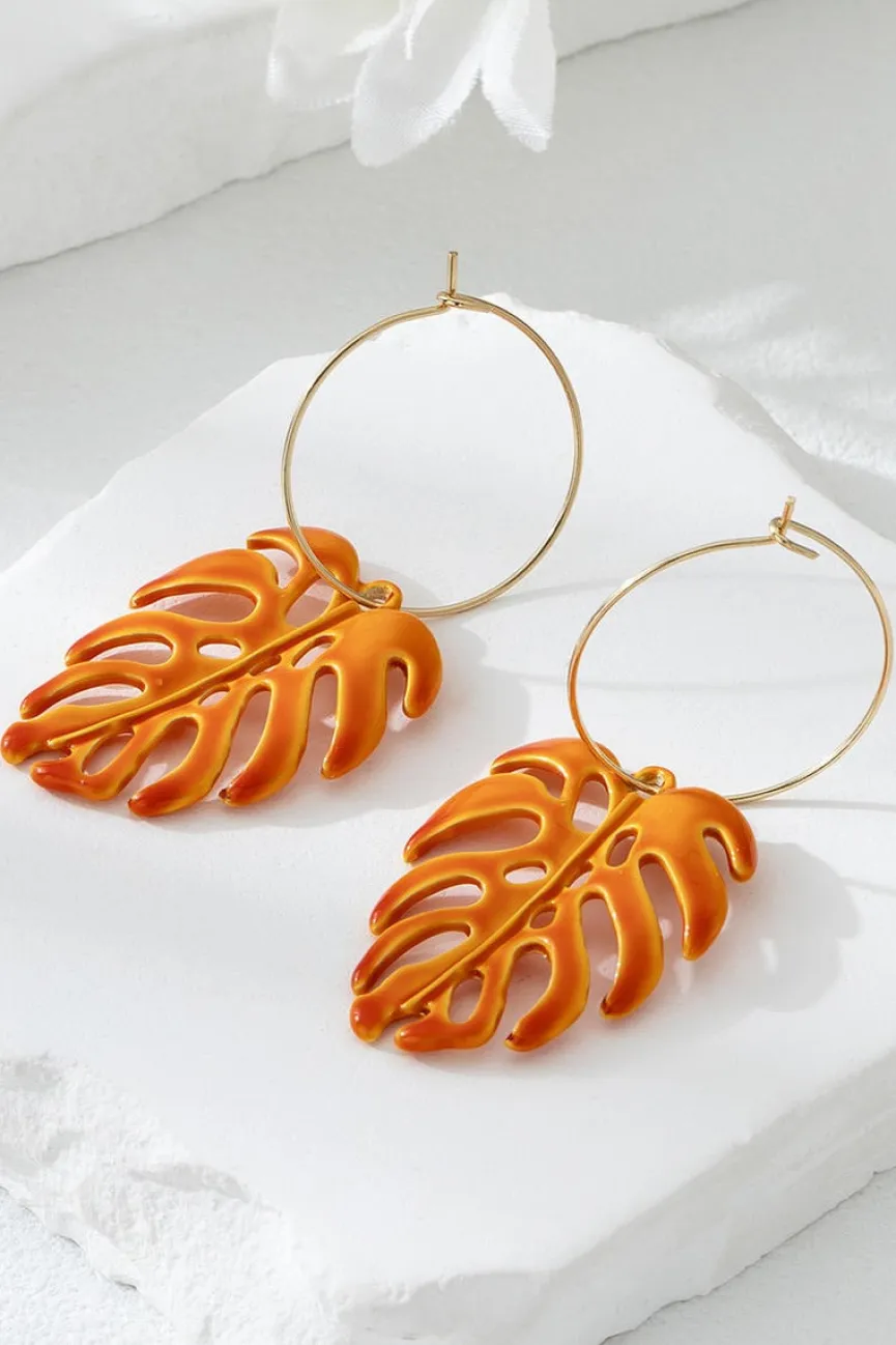 Gouden Oorbellen met Oranje Blad Hanger
