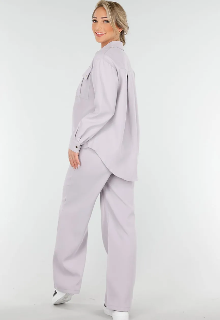 Grijze Set met Blouse en Straight Leg Broek met Gouden Knopen