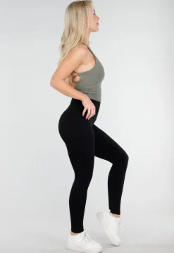 Groene Halter Sporttop met Stretch en Pads