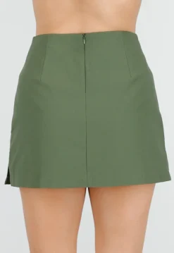 Groene Korte Skort met Stretch en Binnenbroekje
