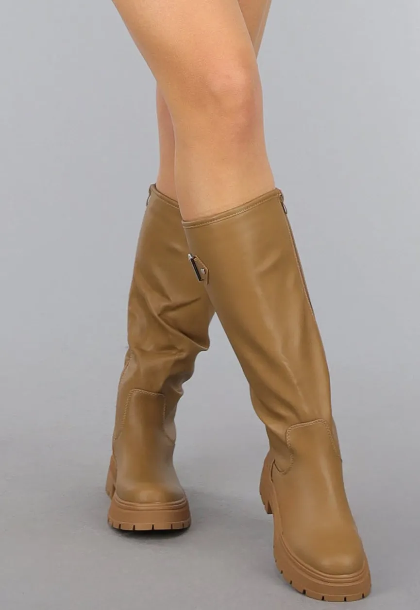 Hoge Camel Laarzen met Zilveren Details