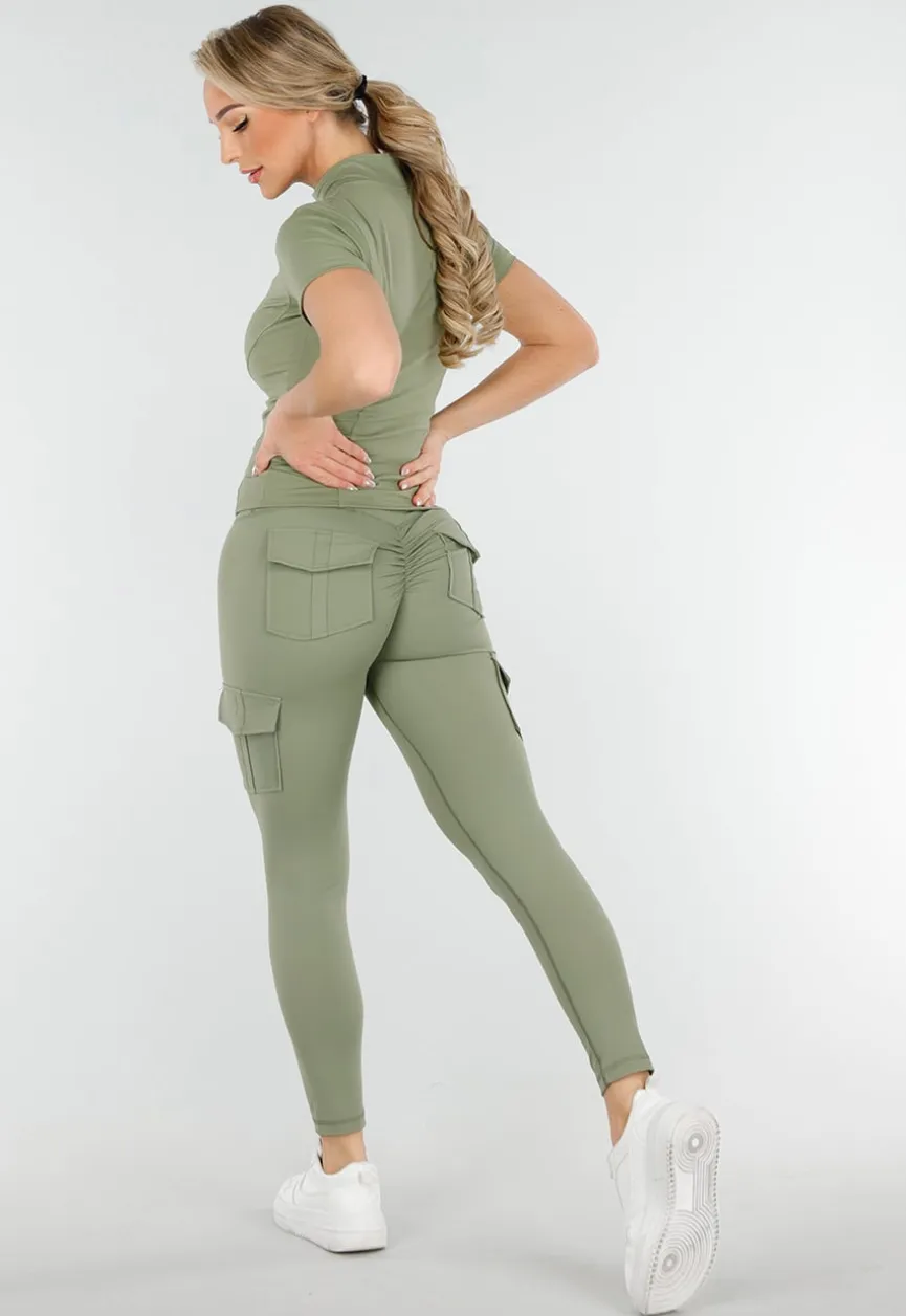 Khaki Sportset met Cargo Zakken, Ritsjack en High-Waisted Legging