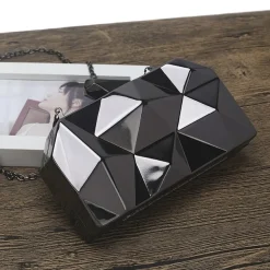 Kleine Metallic Clutch
