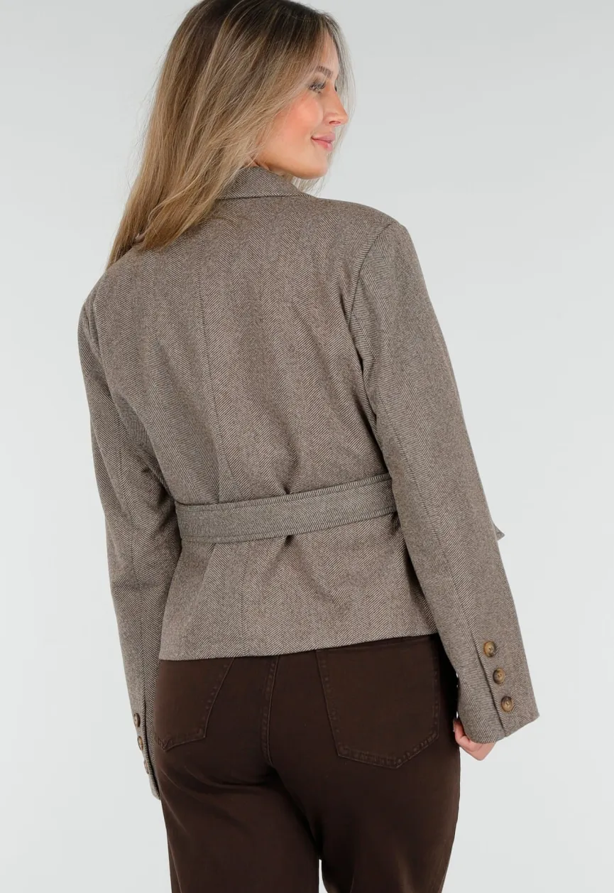Korte Bruine Jas met Ceintuur en Revers