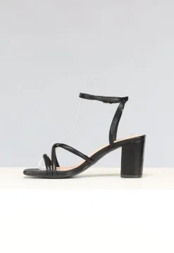 Lage Strappy Sandaletten in Zwart