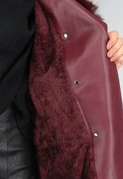 Lange Wijnrode Lederlook Trenchcoat met Bont