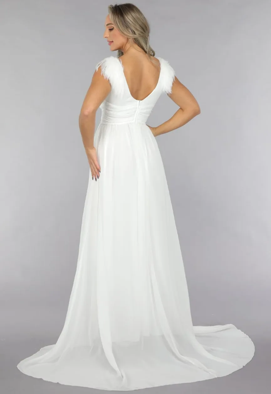 Lange Witte Chiffon Jurk met Veren Details